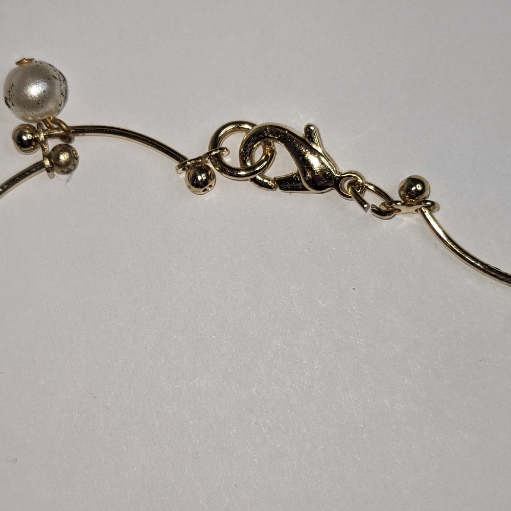 Elegant Gold Tone Pearl Accent Necklace 16 Inches - Picture 4 of 9